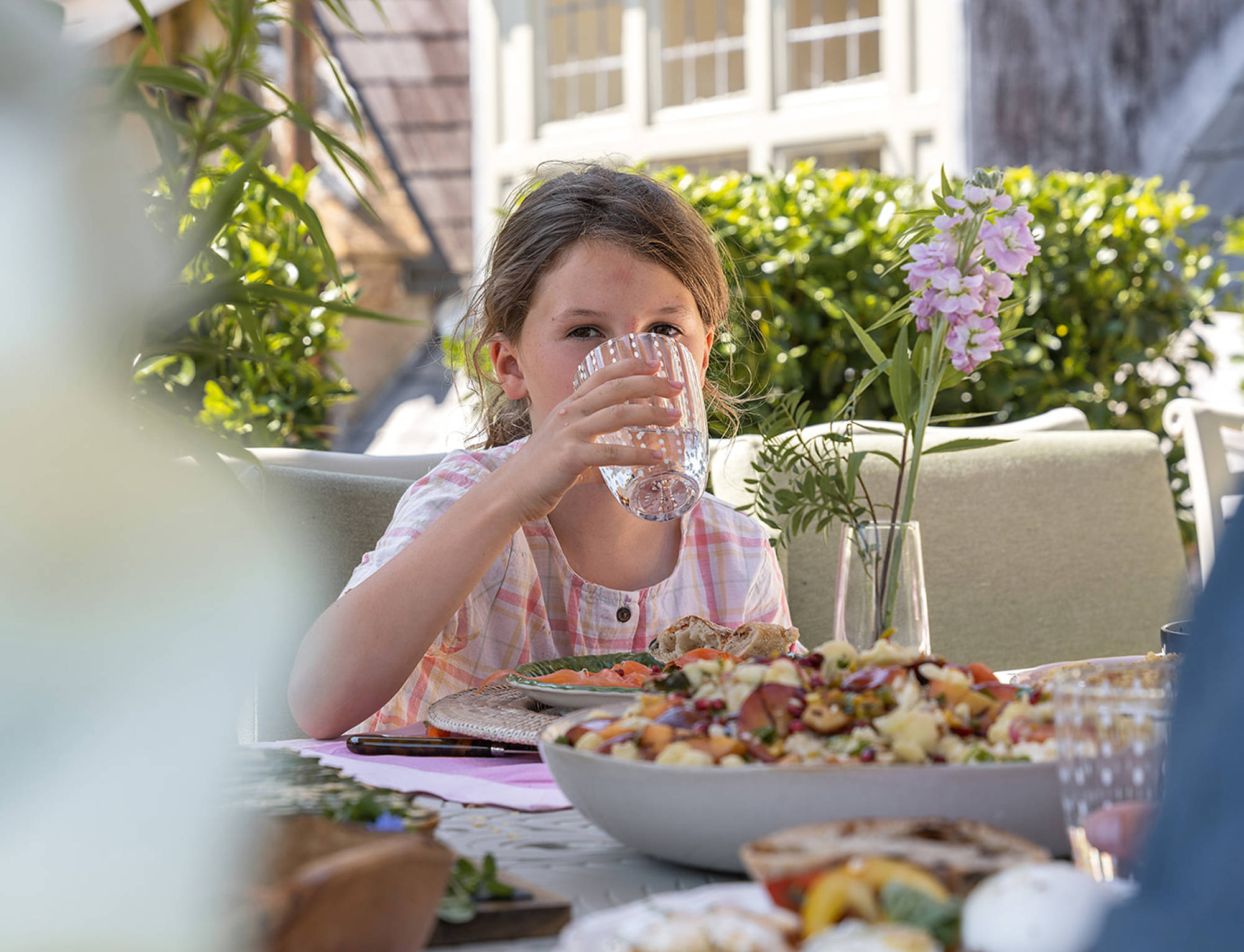 Outside Dining at Newton Surmaville 